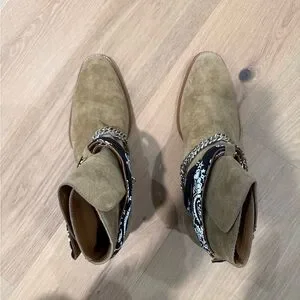AMIRI Tan Suede Boots with Black Bandana Detail 100% Authentic AMIRI Tan Suede Bandana Buckle Boots Size 9  main image 4
